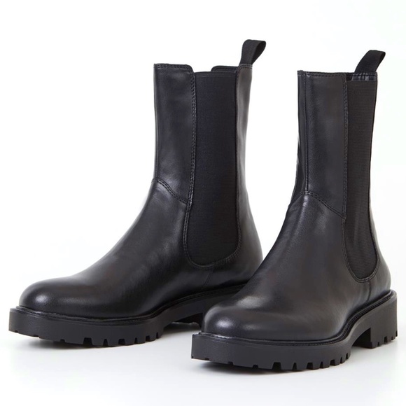 Chunky Chelsea Boots 